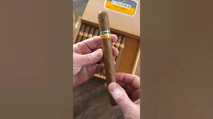 Super rare and super aged Cohiba Esplendidos from 1999! 25 years old and still amazing 🤤