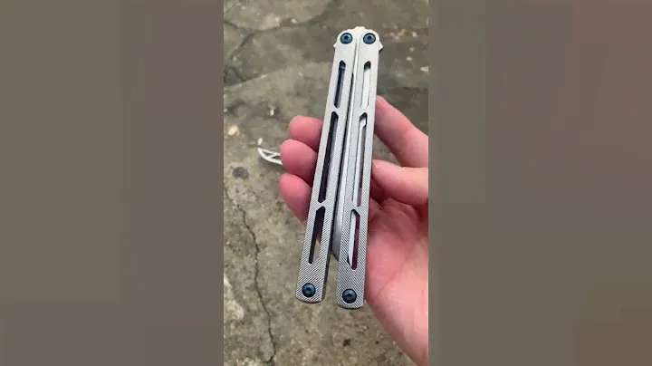 Sexy Baliplus Tsunami Clone Balisong (Trainer and Live Blade Versions)